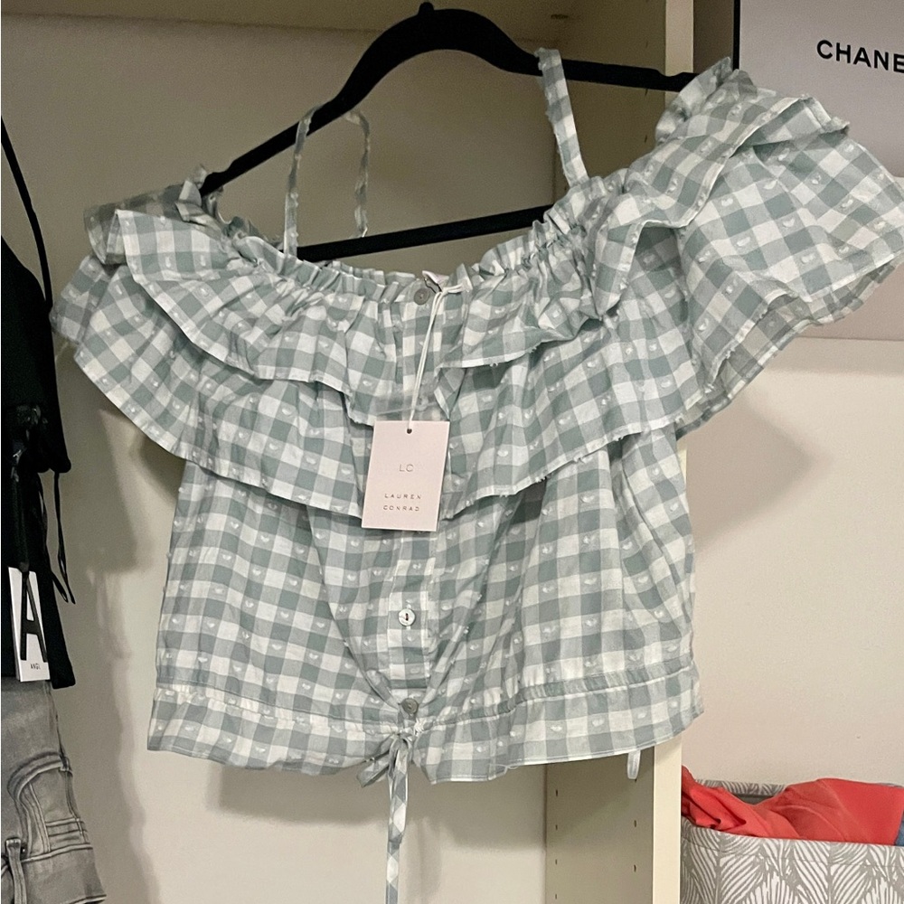 LC brand new women’s sage green and white checkered top